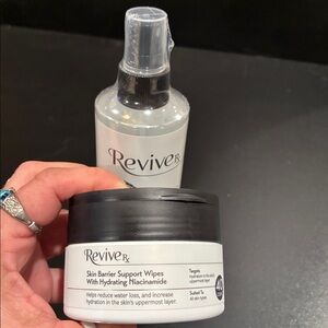 Revive Rx Skin Barrier Support Wipes Hydrating Niacinamide & face and body spray
